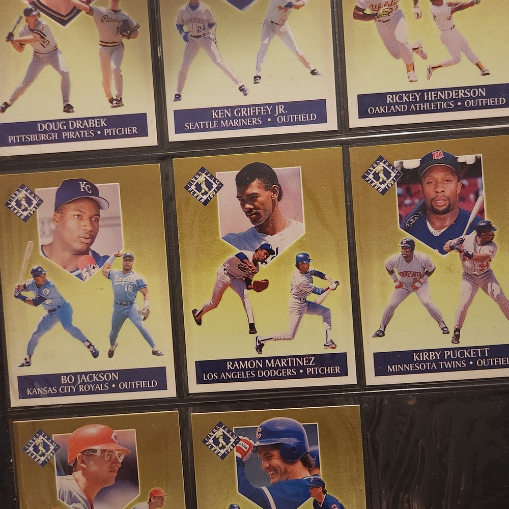 Classic Baseball Card Collection with Iconic Players